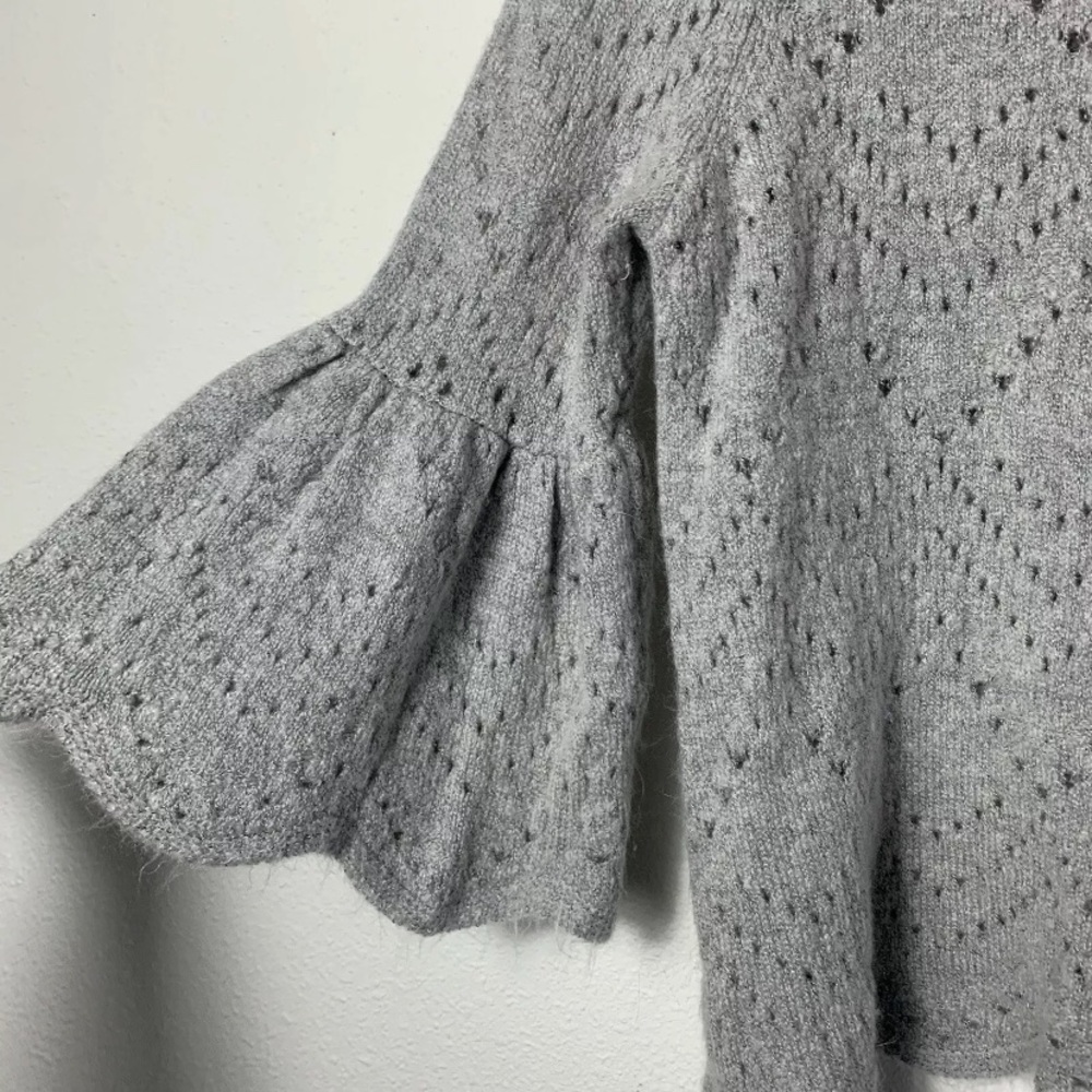 Lauren Conrad| Grey Bell Sleeve Sweater Size Small - Picture 2 of 6